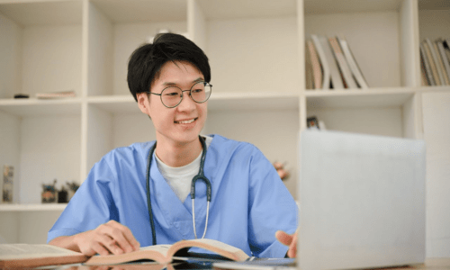 How to Stay Connected as an Online Nursing Student