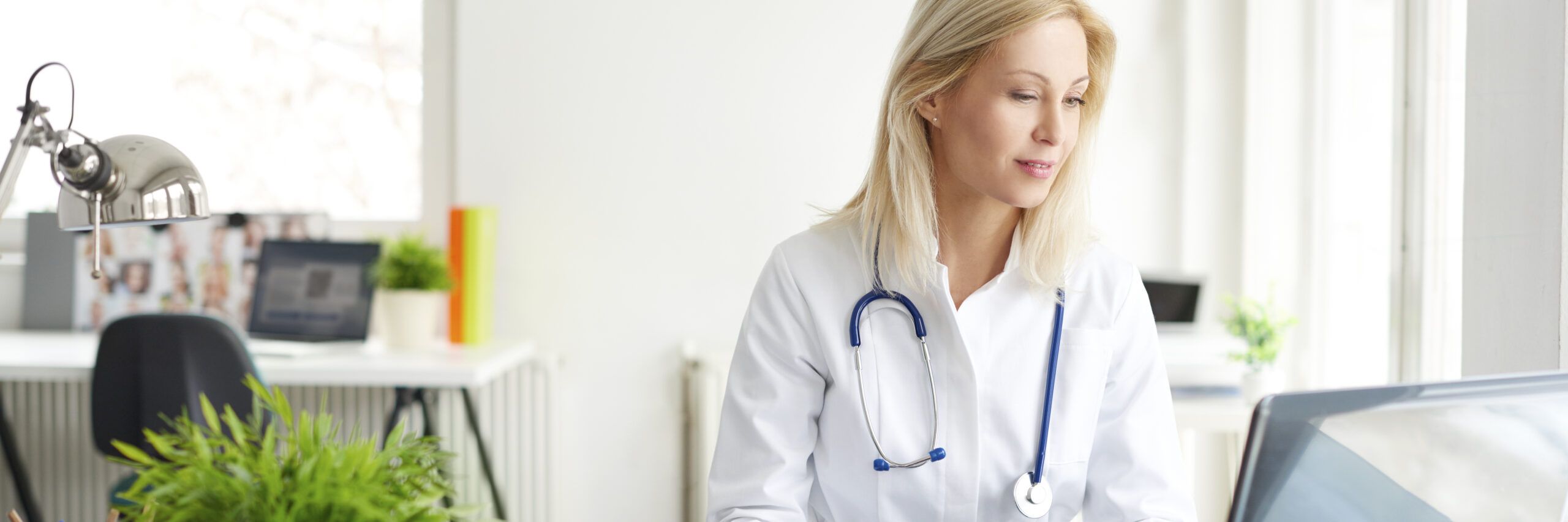 Best Online RN-to-MSN Bridge Programs for 2024