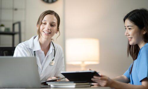 Internships vs. Externships for Medical Assistants: How Do They Compare and Which is Right for You?